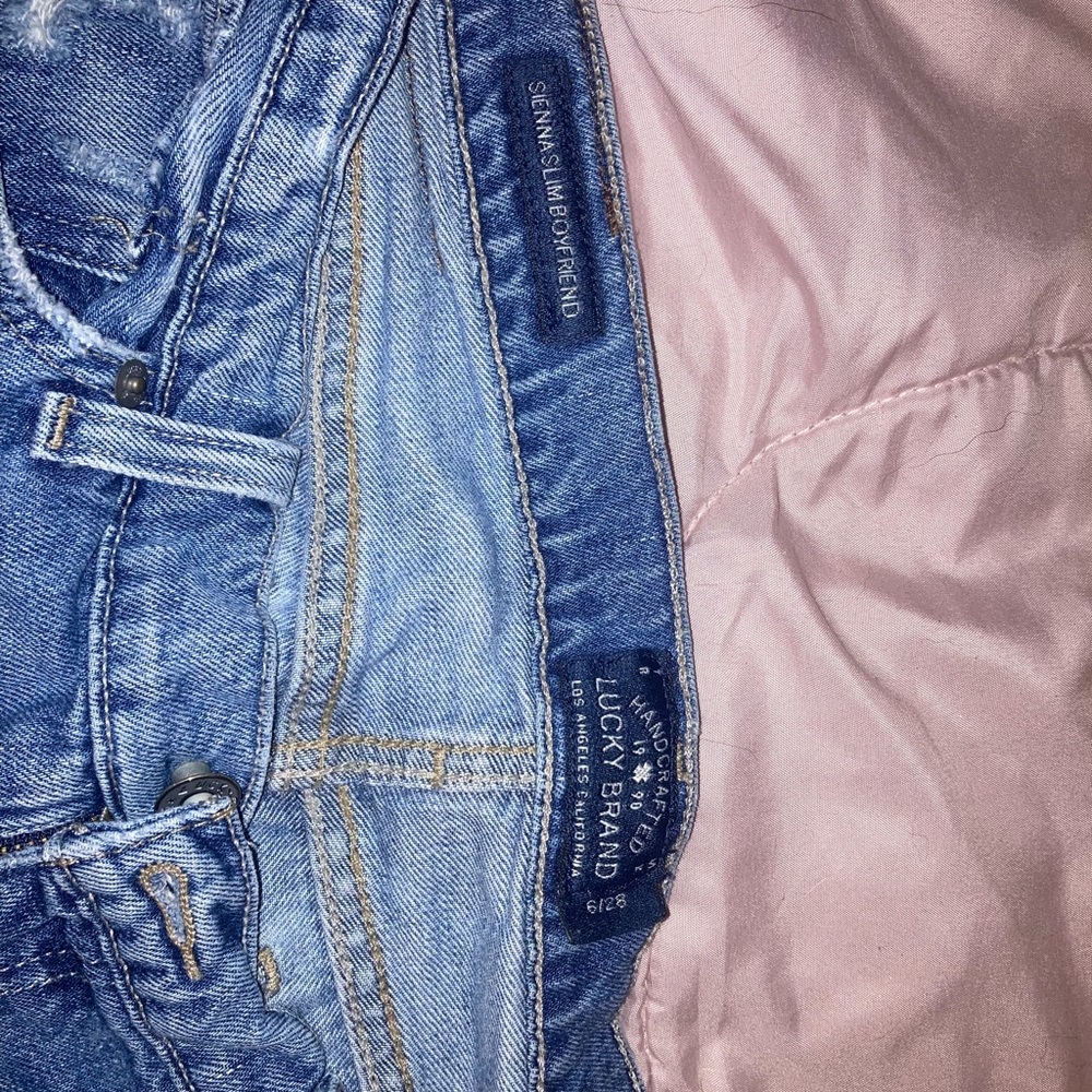 Iucky brand